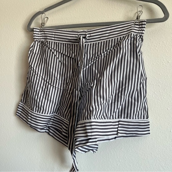 NWT Ettitude Bamboo Sateen Pajama Shorts in Gray /Slate Stripe Size Small - Picture 2 of 11